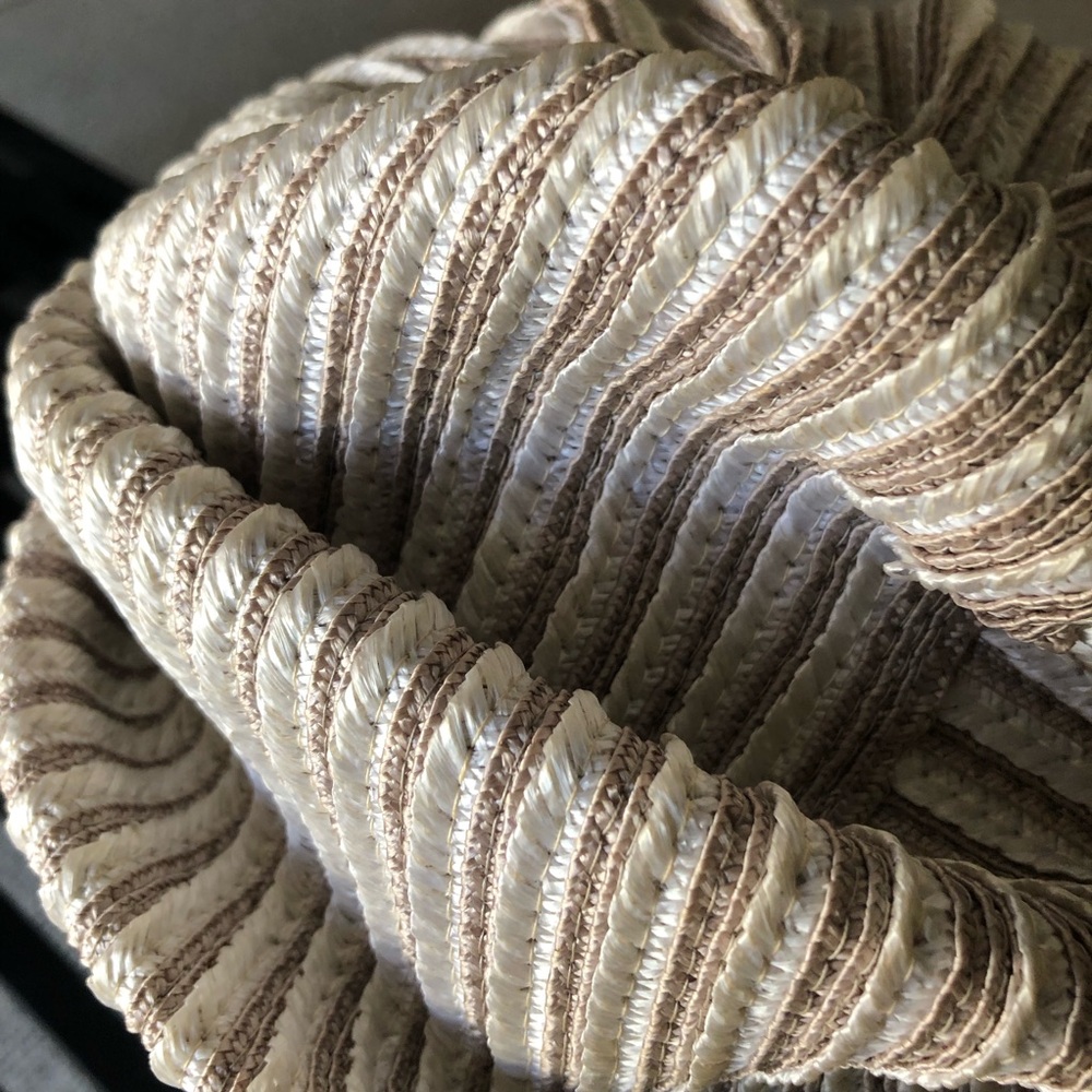 Vintage 60s Christian Dior Chapeaux with Original Box - Bold ‘New Look’ Chapeaux - Picture 9 of 11